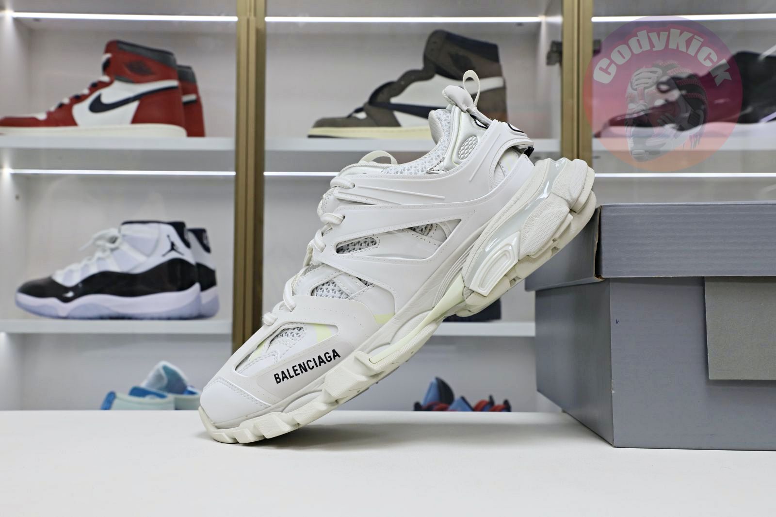 Balenciaga  Track（LED）