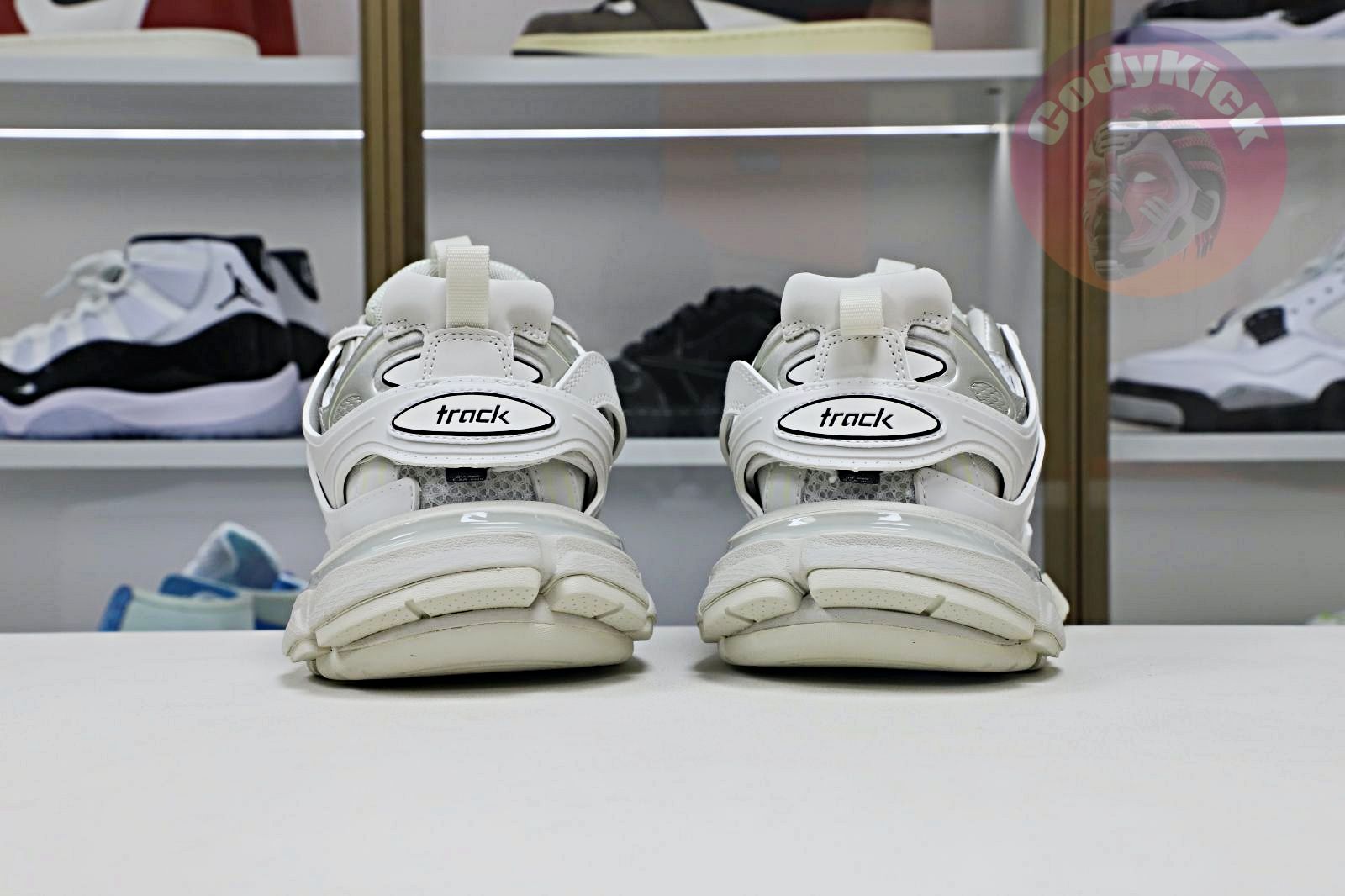 Balenciaga  Track（LED）