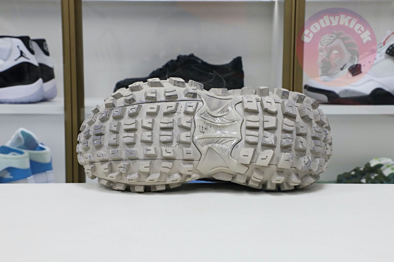 Balenciaga  Defender