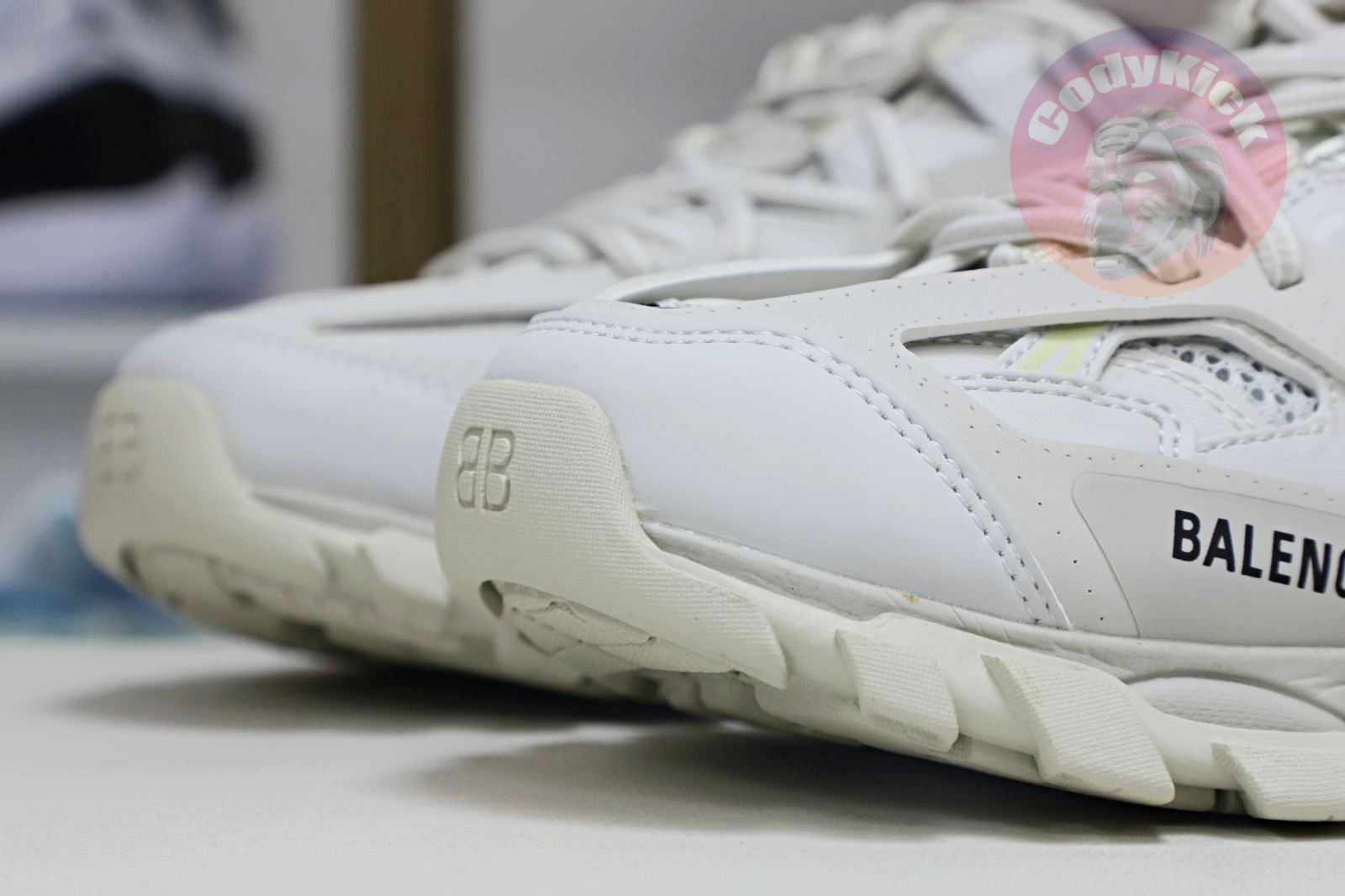 Balenciaga  Track（LED）