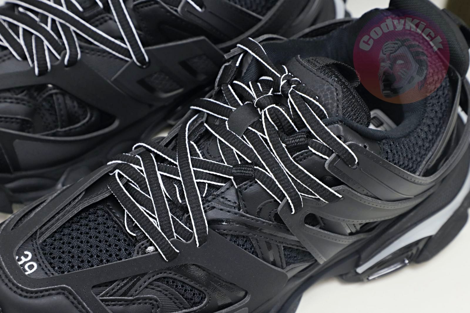 Balenciaga Track（LED）