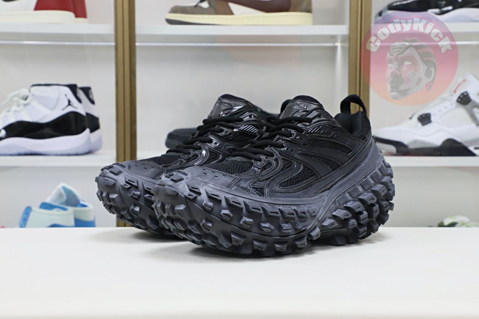 Balenciaga  Defender