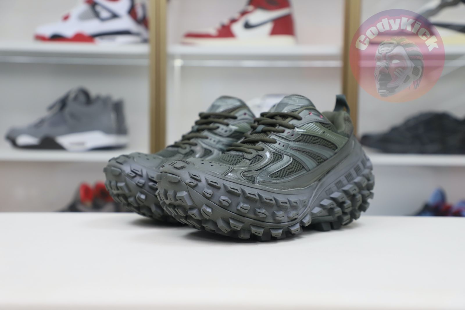 Balenciaga  Defender