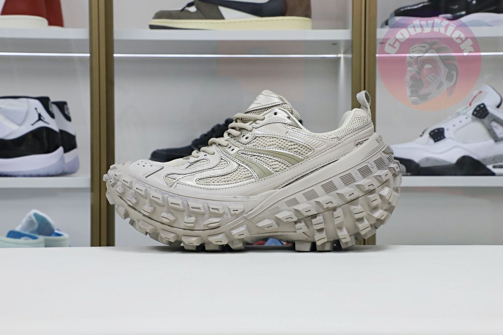 Balenciaga  Defender