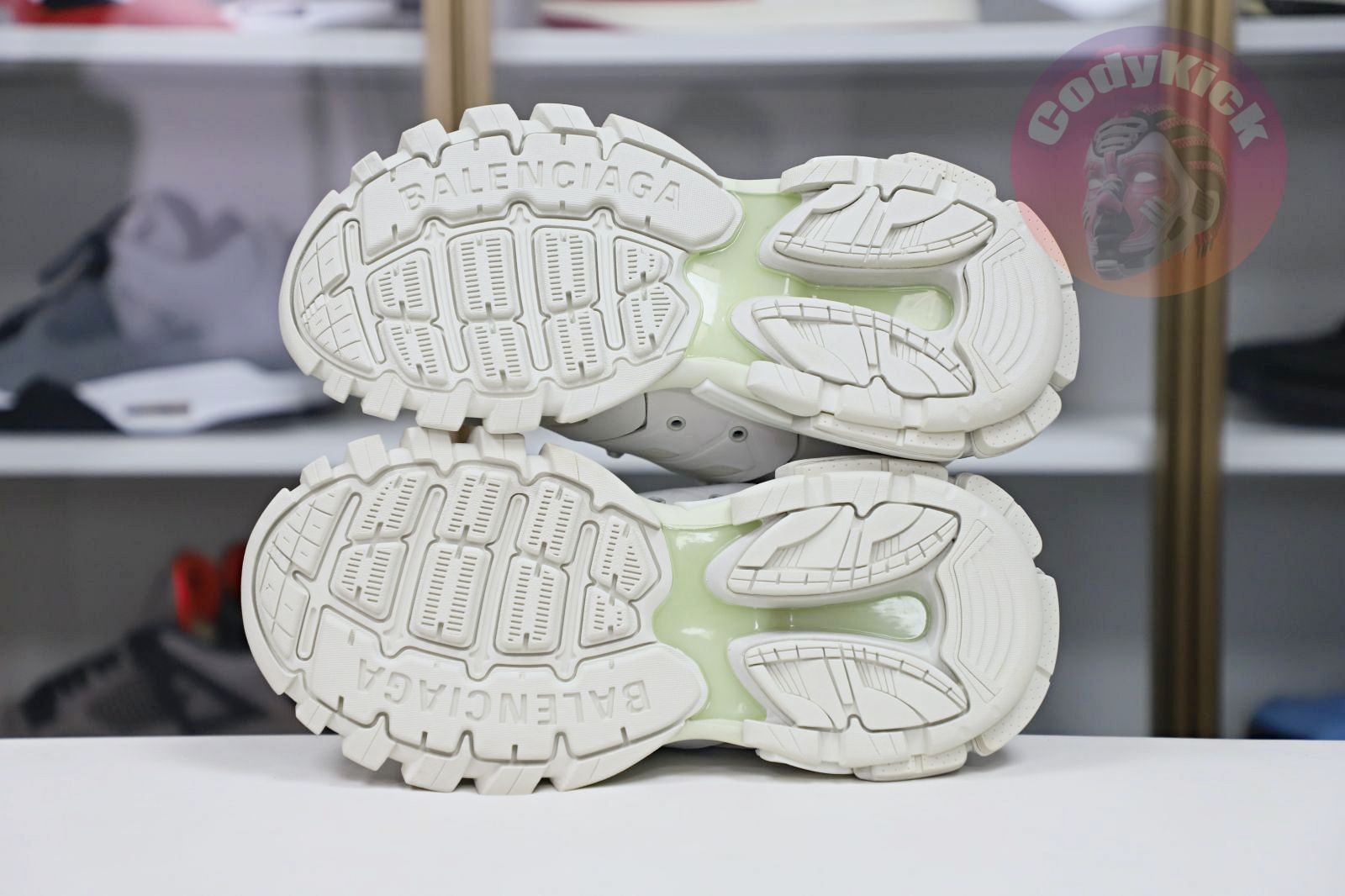 Balenciaga  Track（LED）