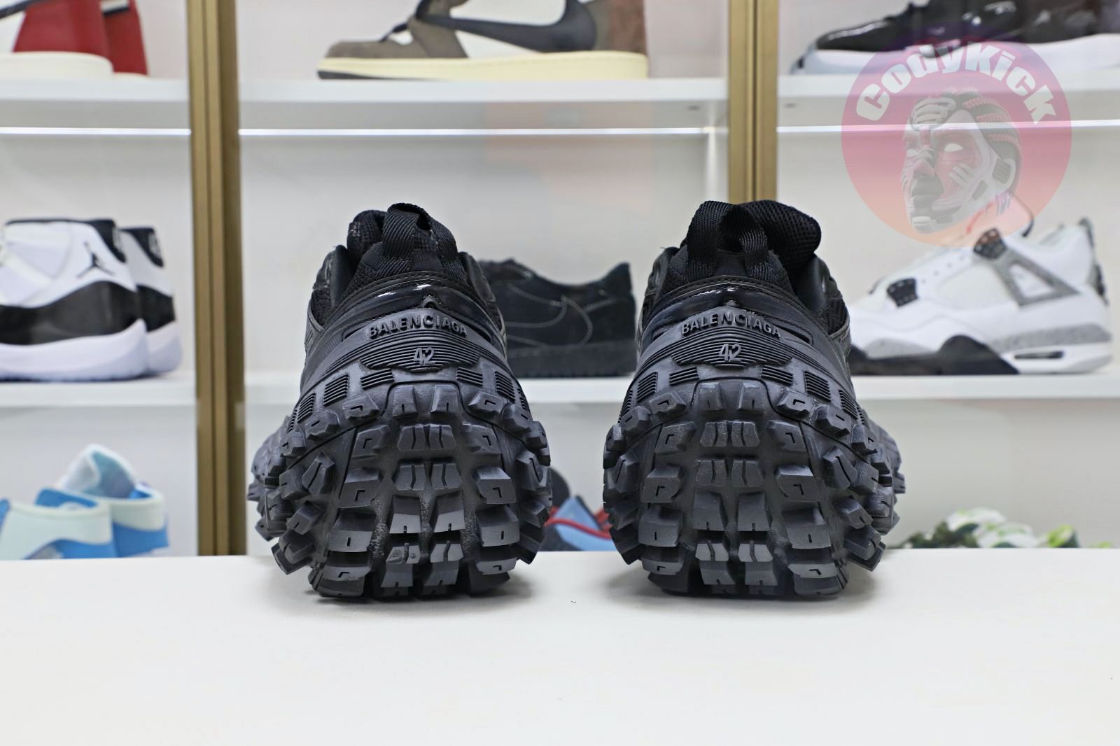 Balenciaga  Defender