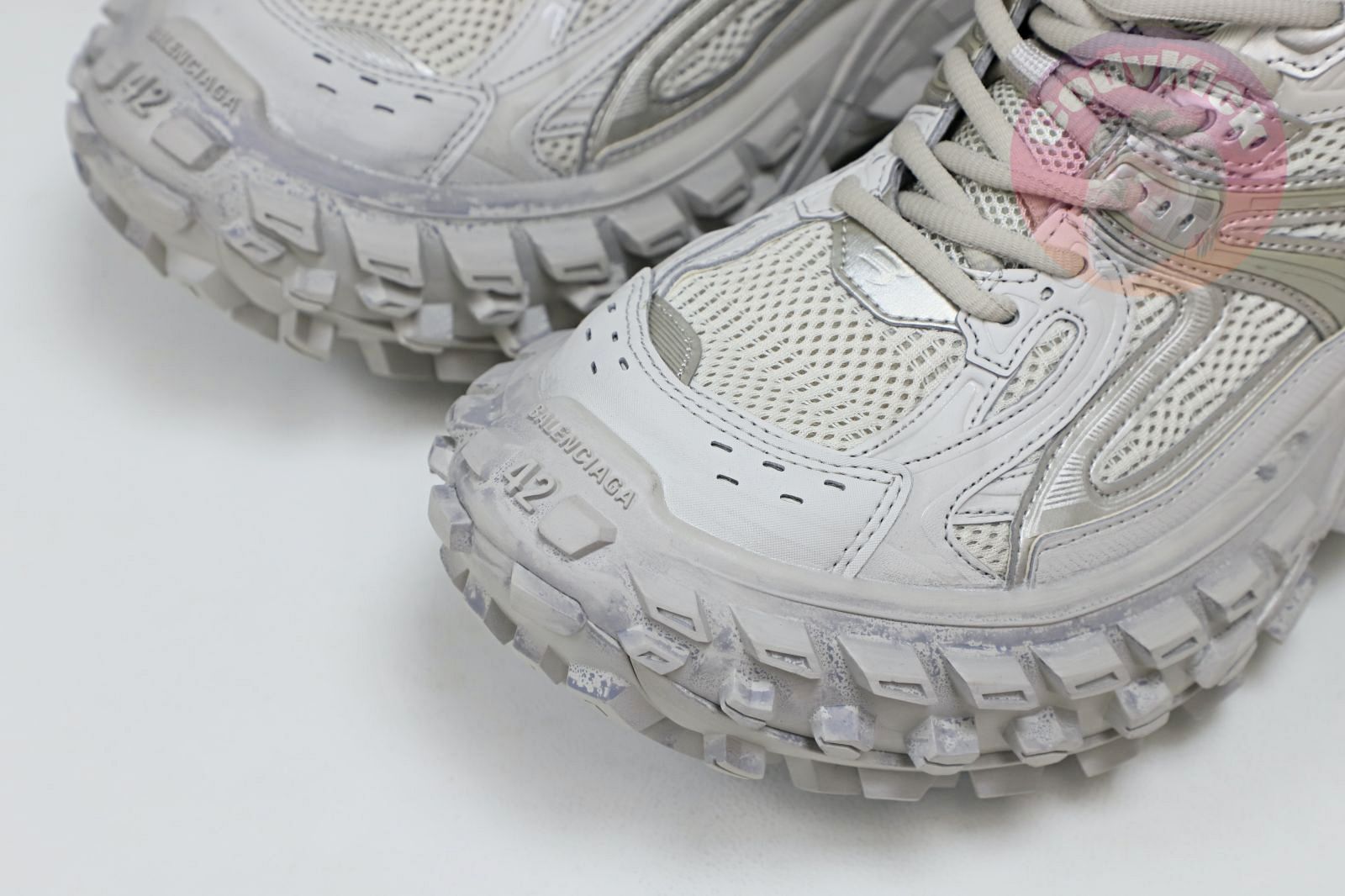 Balenciaga  Defender