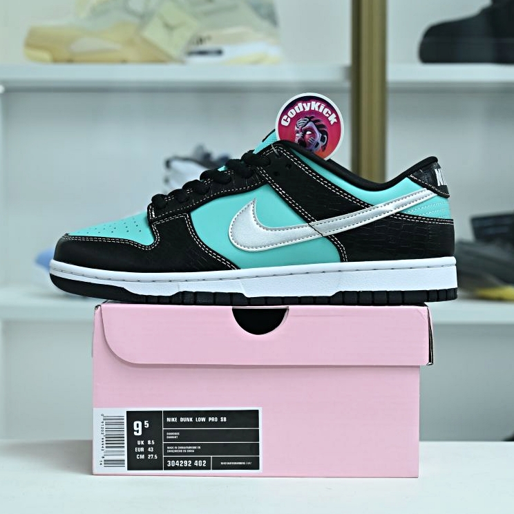 Nike Dunk SB Low Diamond Supply Co.Tiffany
