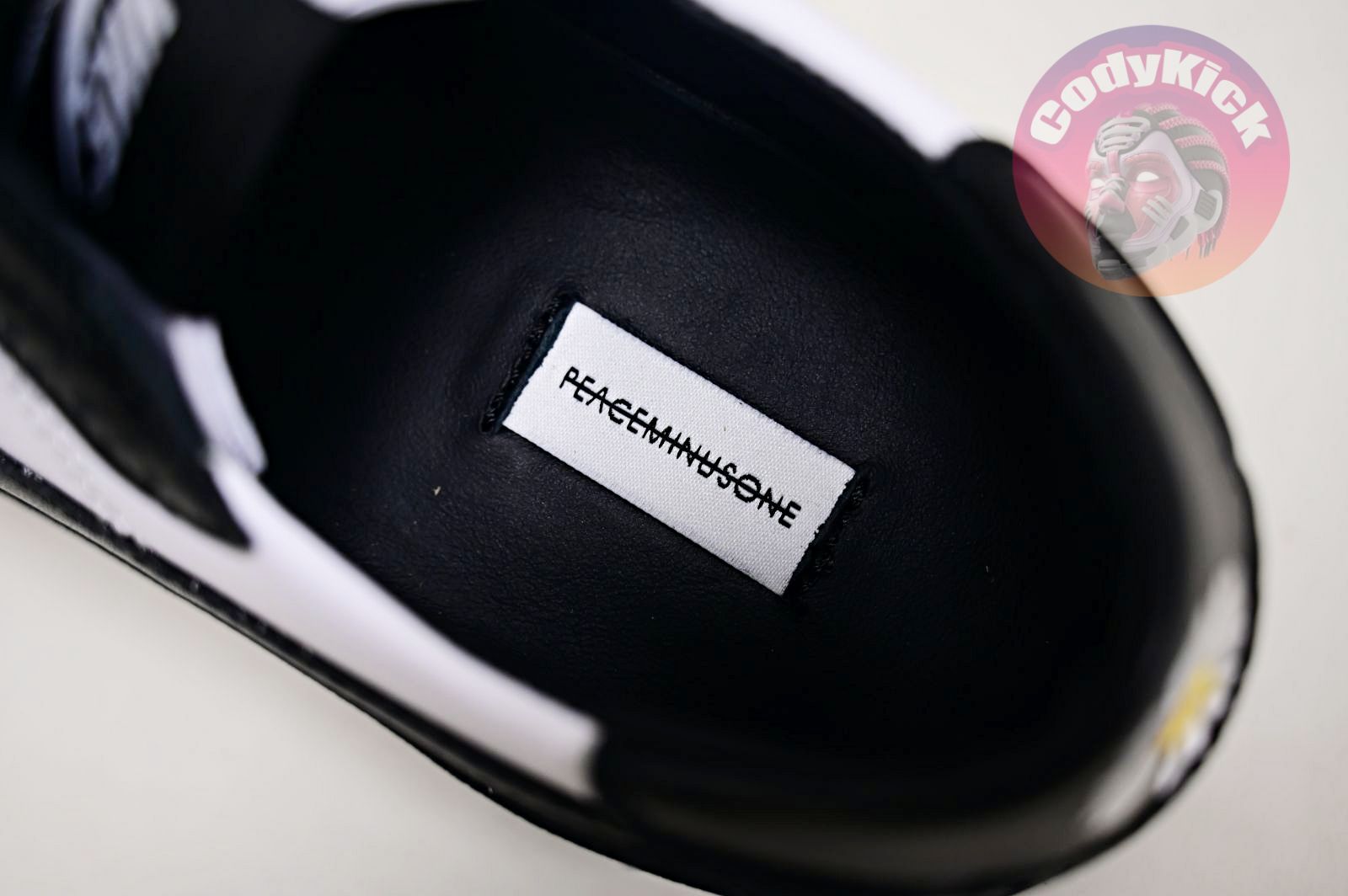 Peaceminusone x Nike Kwondo1 4.0