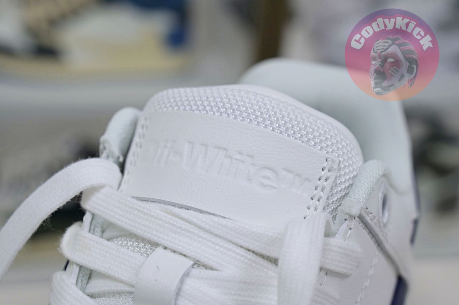 OFF-WHITE Ous Of Office