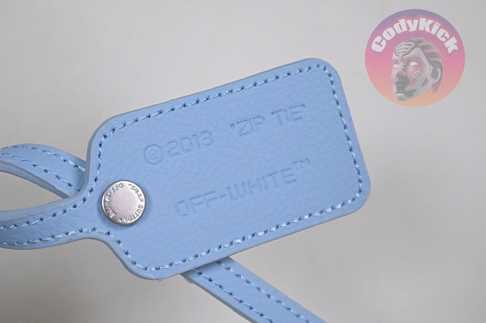 OFF-WHITE Ous Of Office