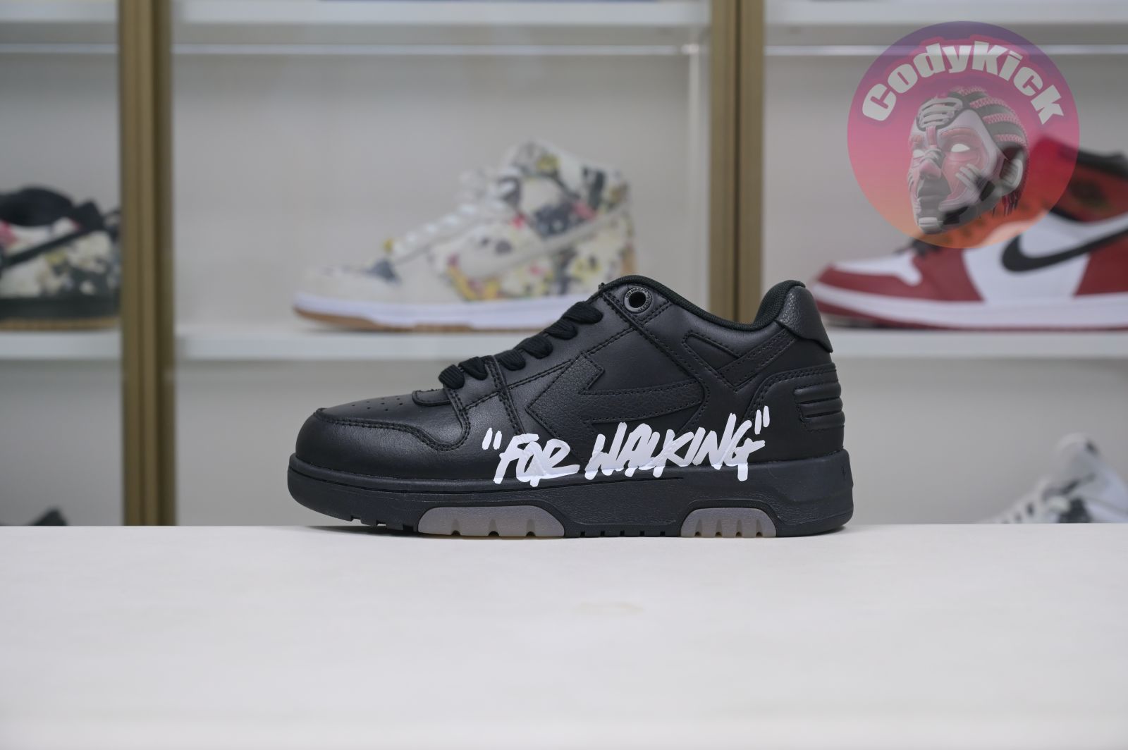 OFF-WHITE Ous Of Office