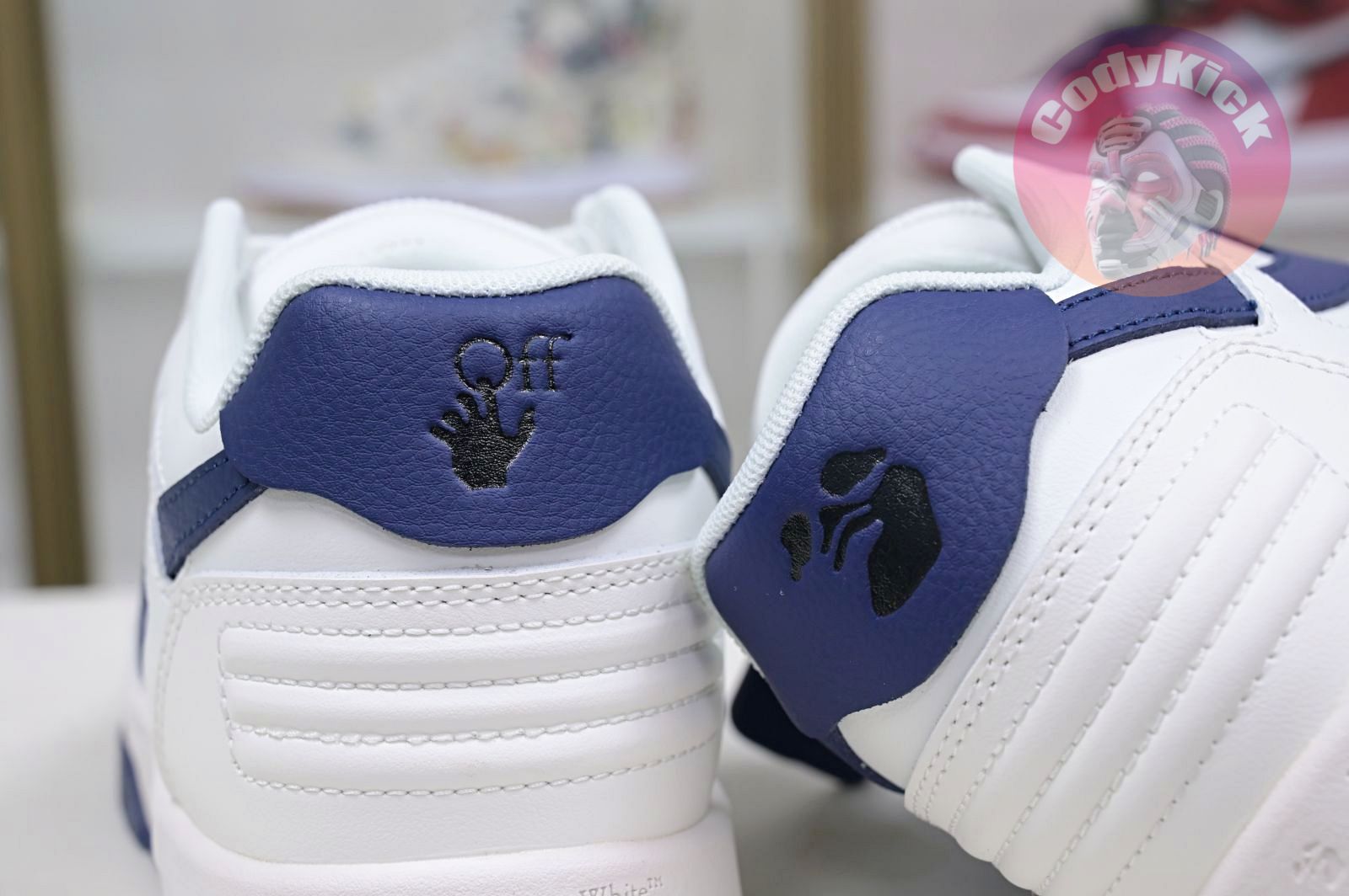 OFF-WHITE Ous Of Office