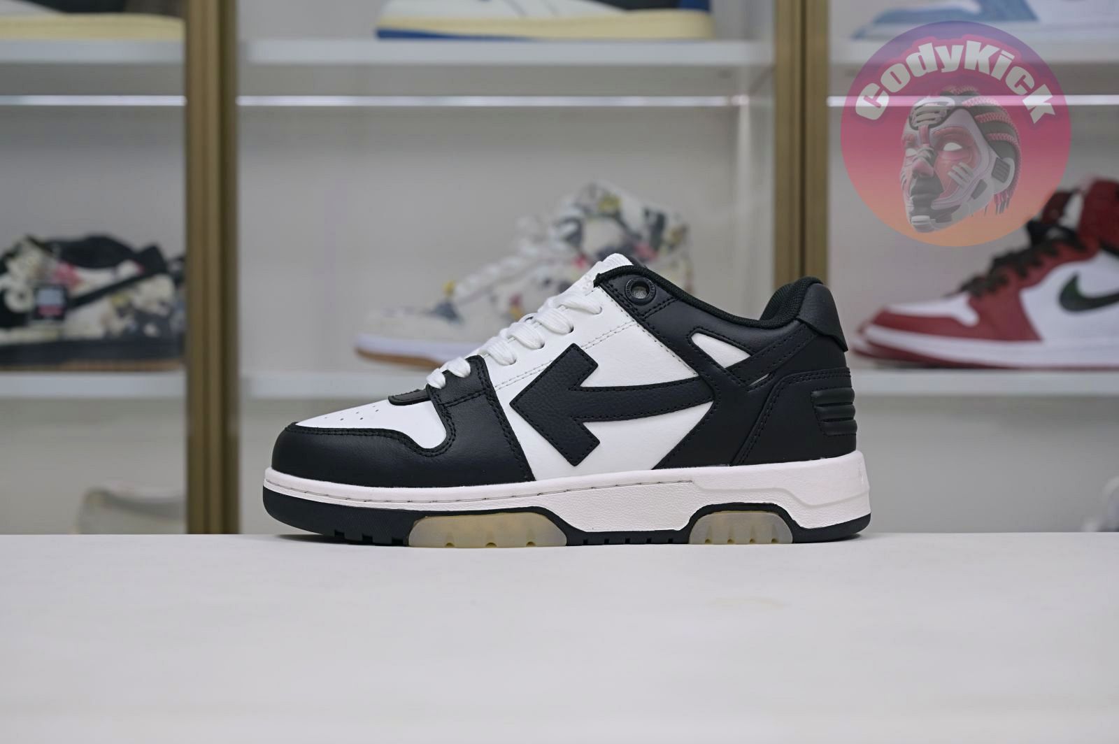 OFF-WHITE Ous Of Office