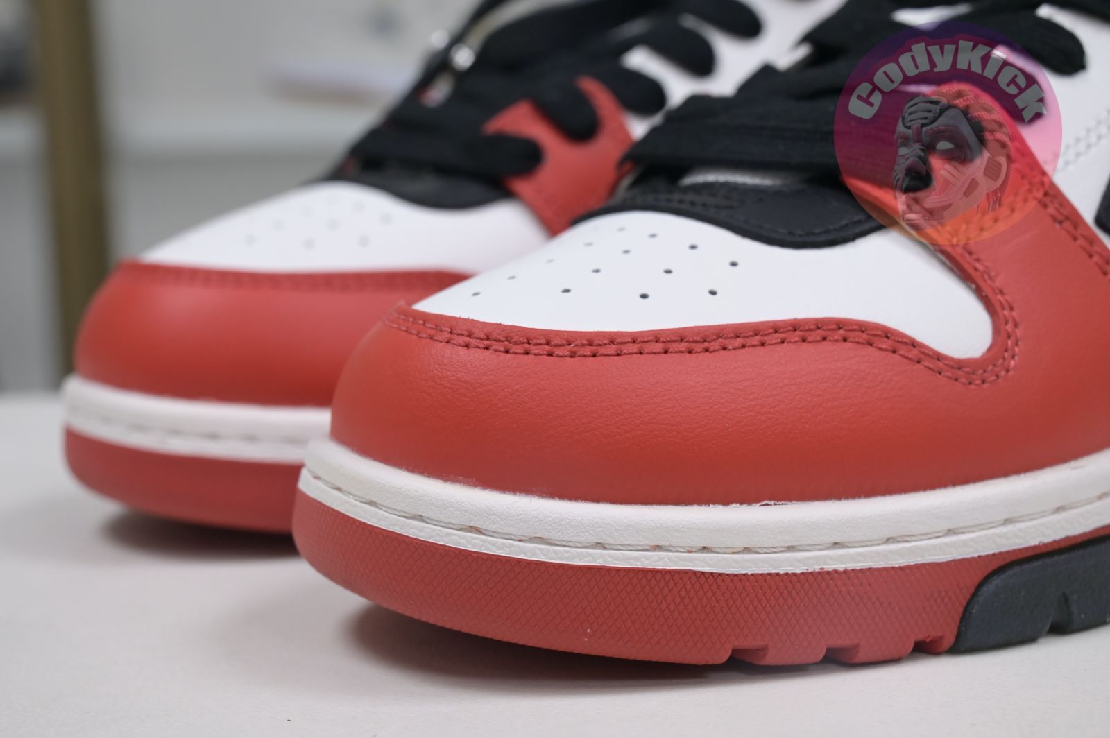 OFF-WHITE Ous Of Office