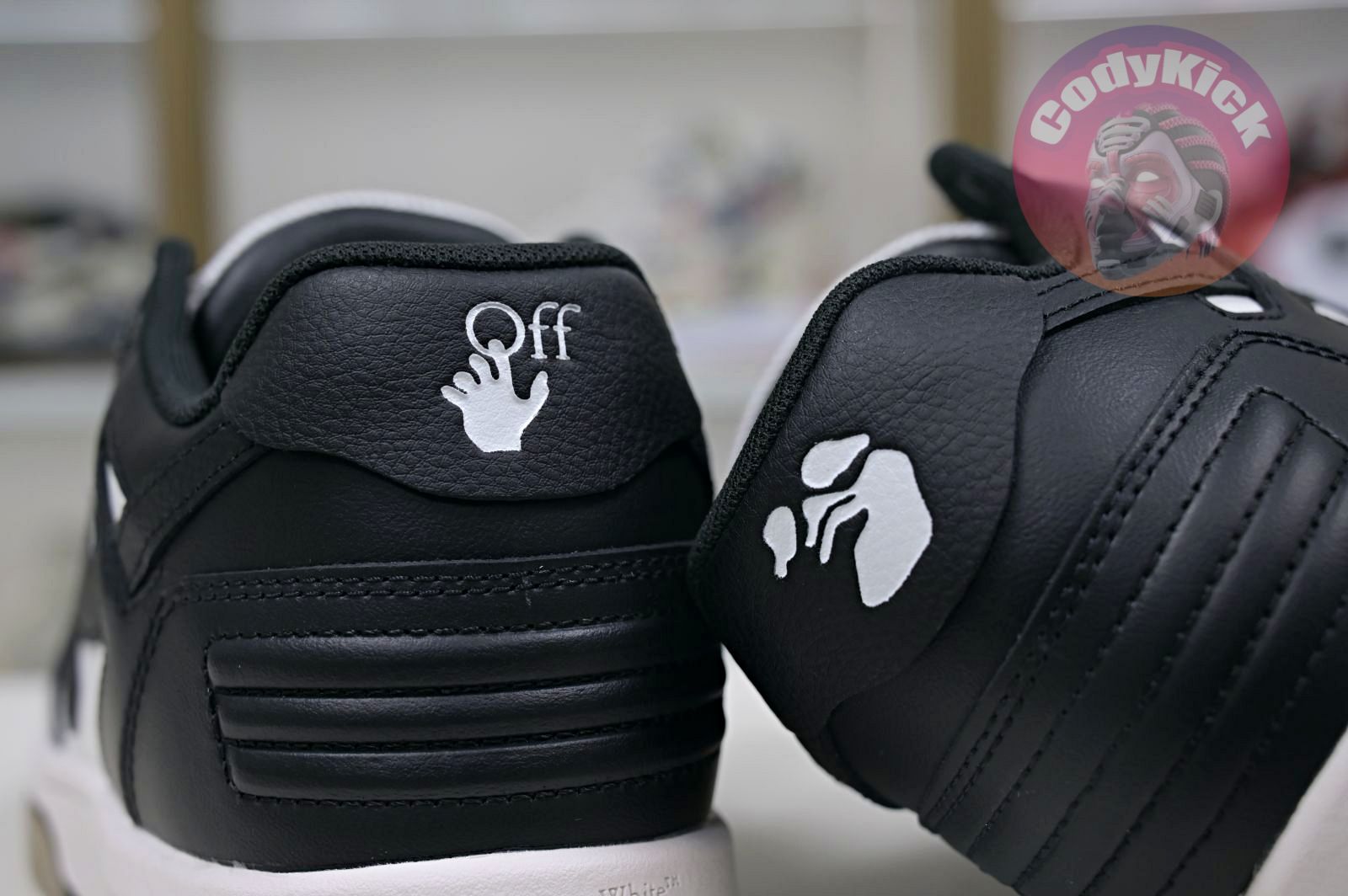 OFF-WHITE Ous Of Office