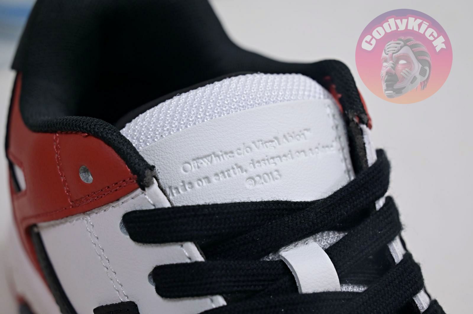 OFF-WHITE Ous Of Office