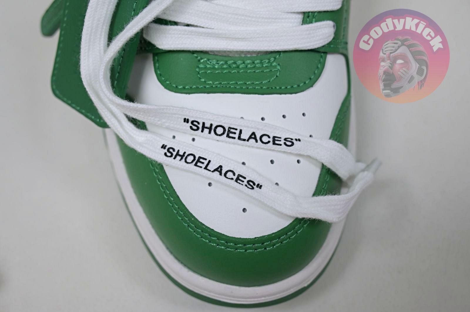 OFF-WHITE Ous Of Office