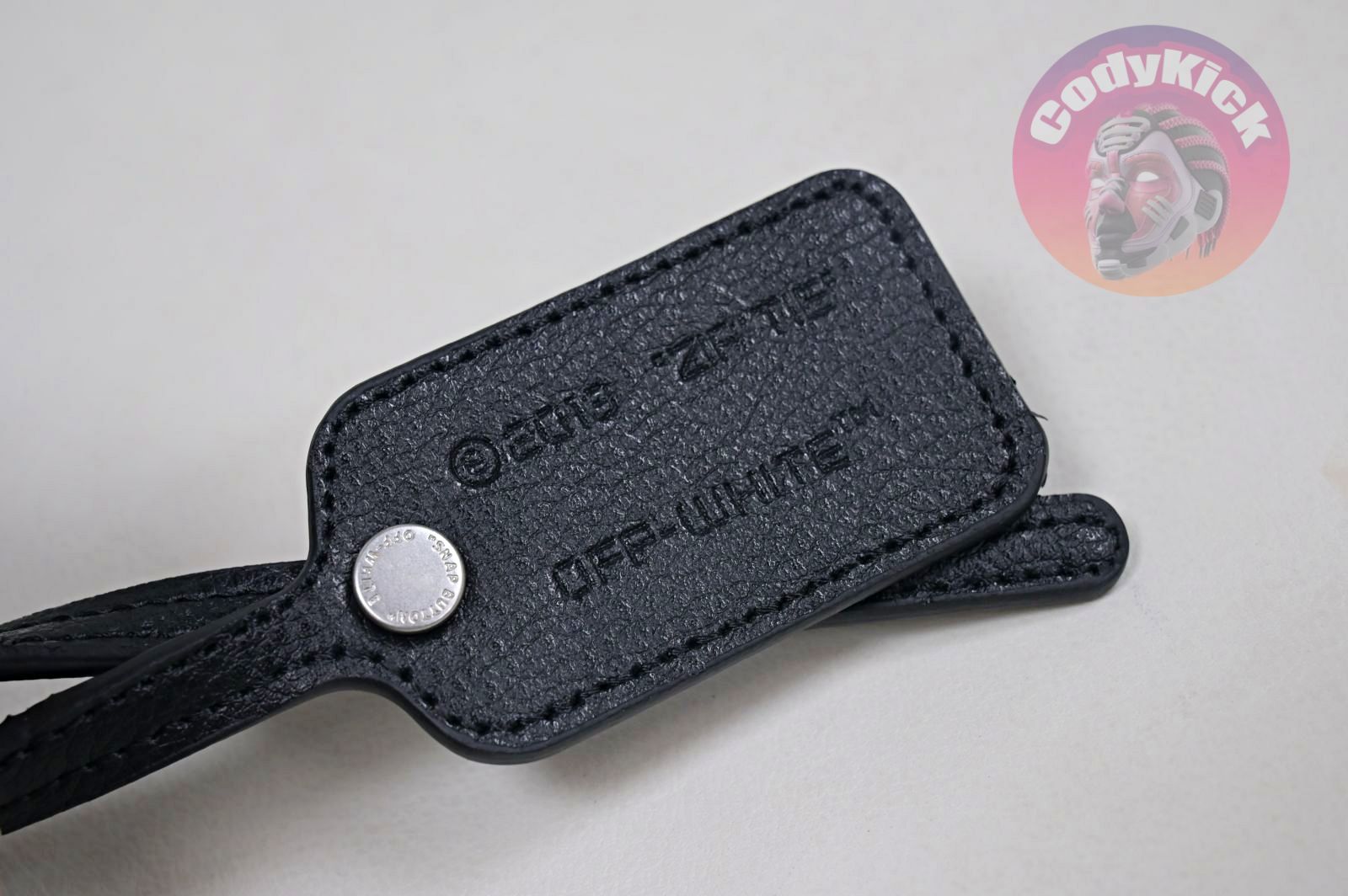 OFF-WHITE Ous Of Office