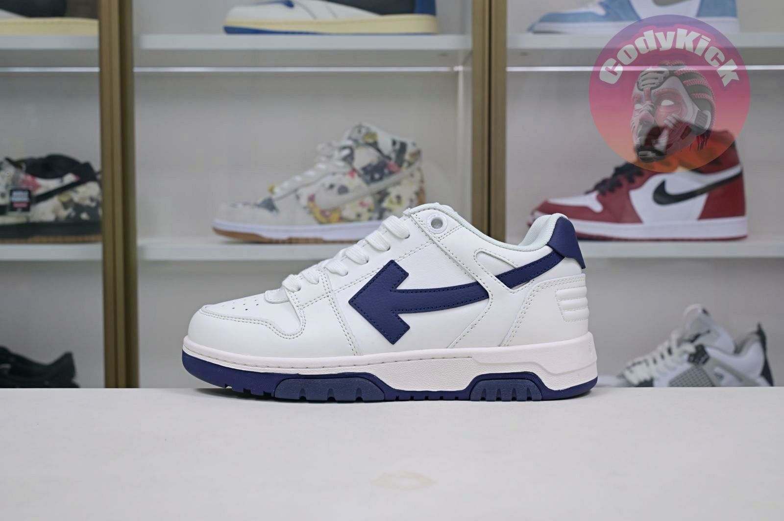 OFF-WHITE Ous Of Office