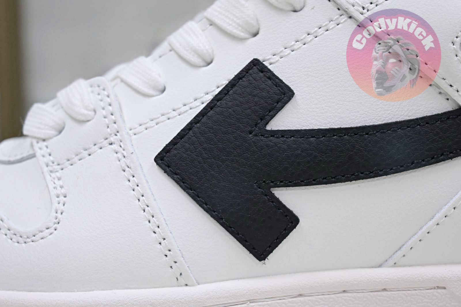 OFF-WHITE Ous Of Office