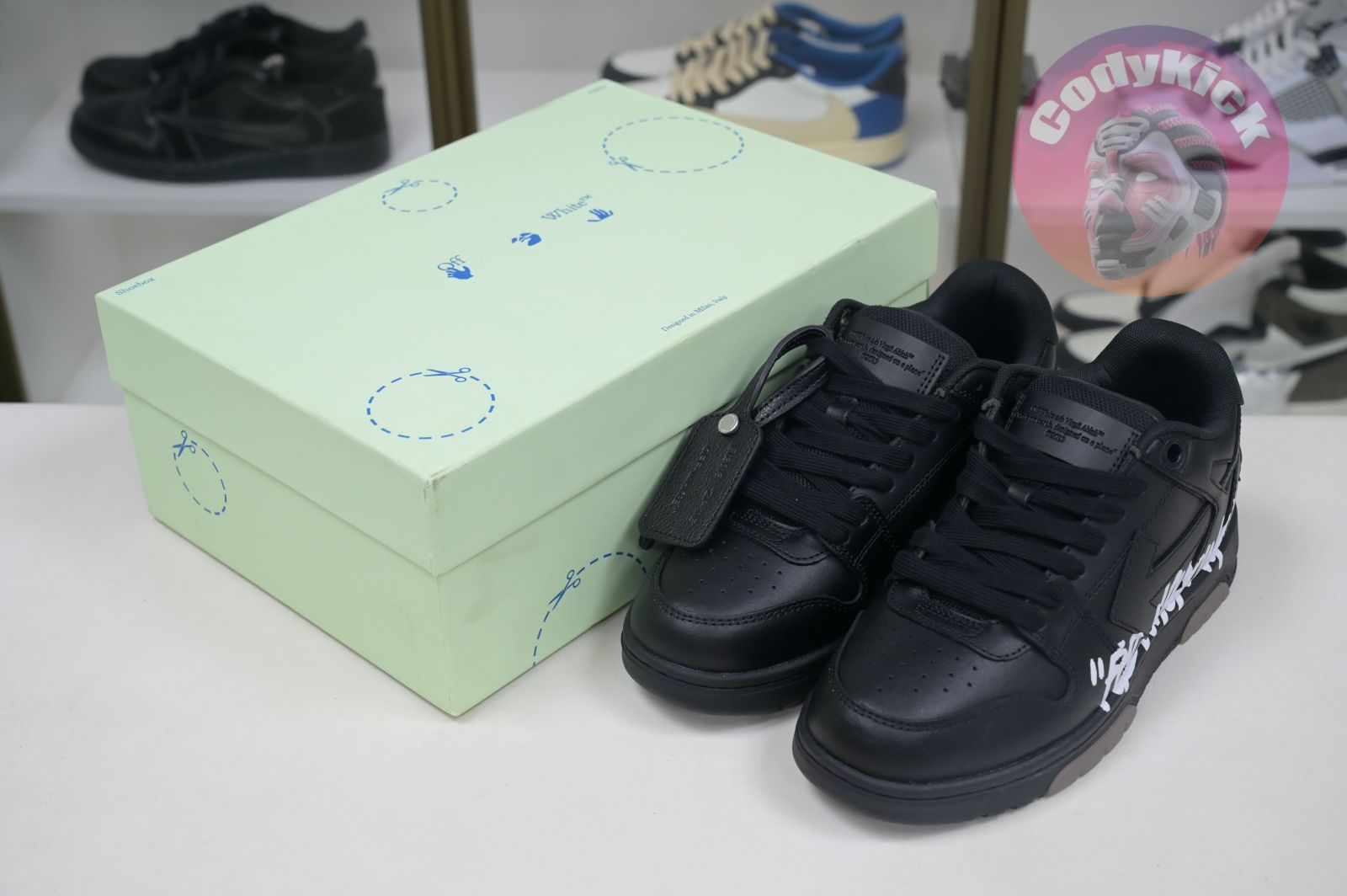 OFF-WHITE Ous Of Office