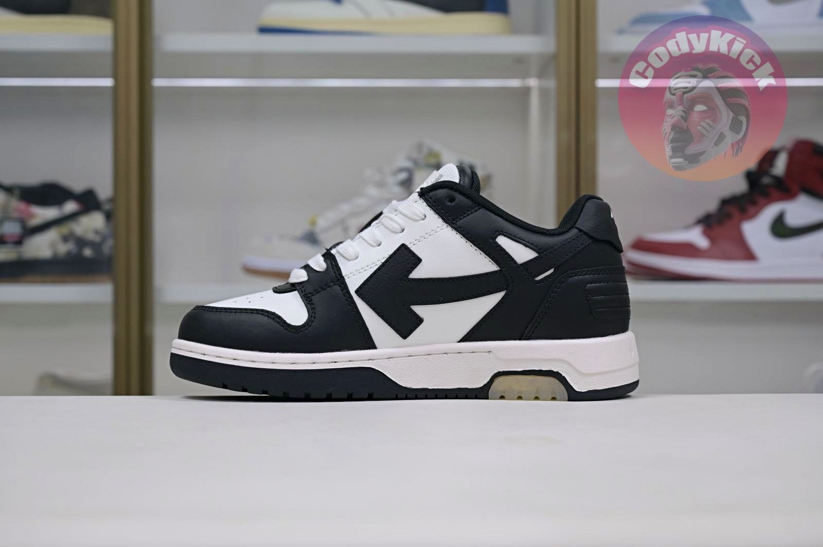 OFF-WHITE Ous Of Office