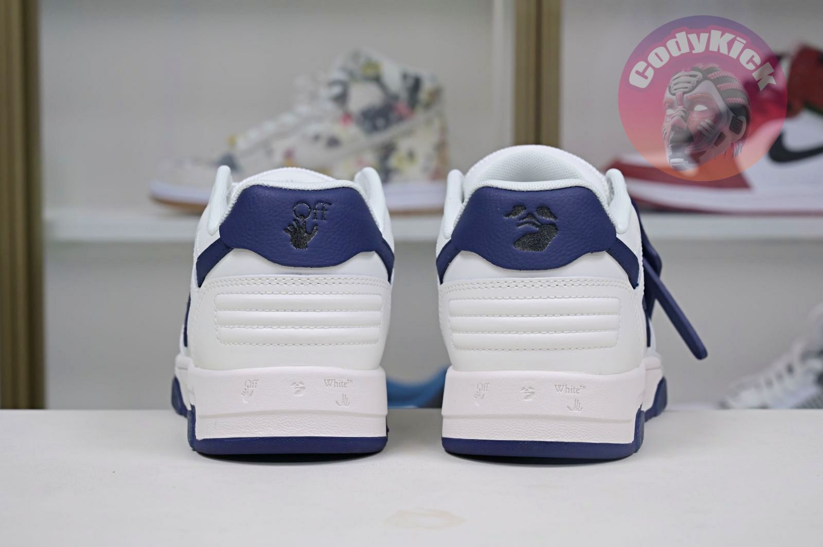 OFF-WHITE Ous Of Office