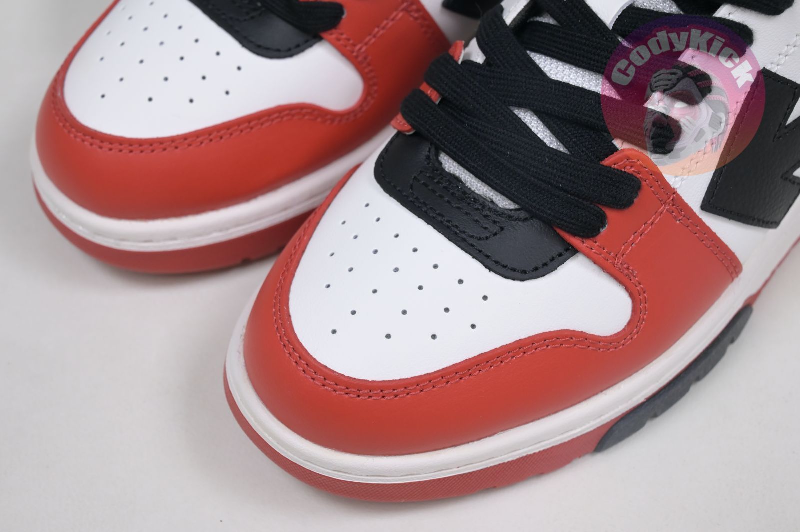 OFF-WHITE Ous Of Office