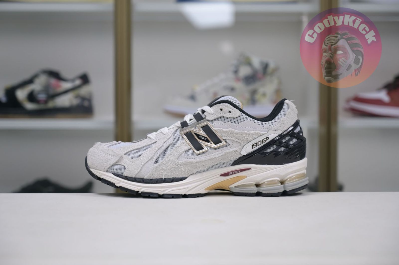 New Balance NB 1906R