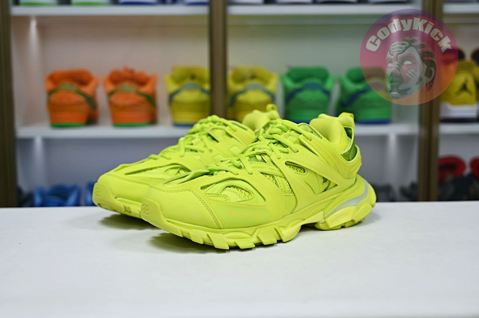 Balenciaga  Track（LED）