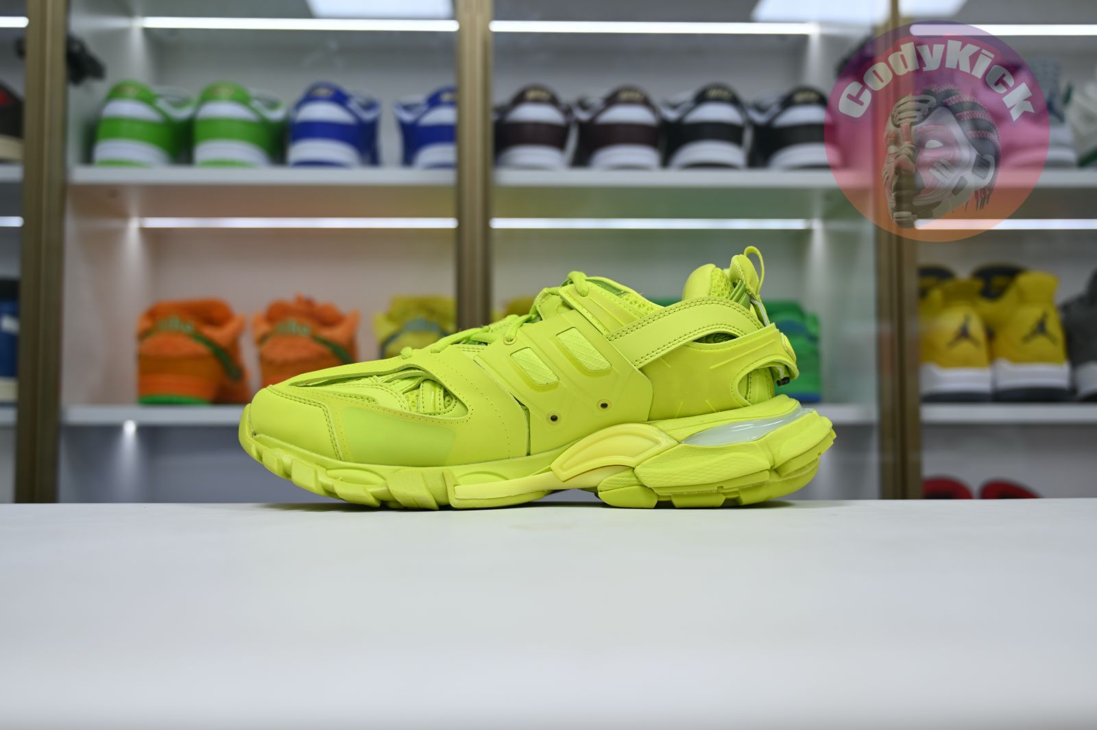 Balenciaga  Track（LED）