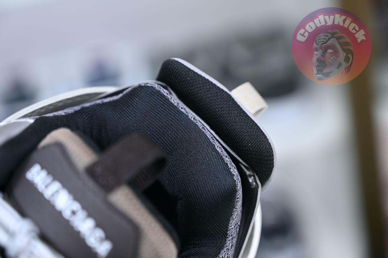 Balenciaga  Track（LED）