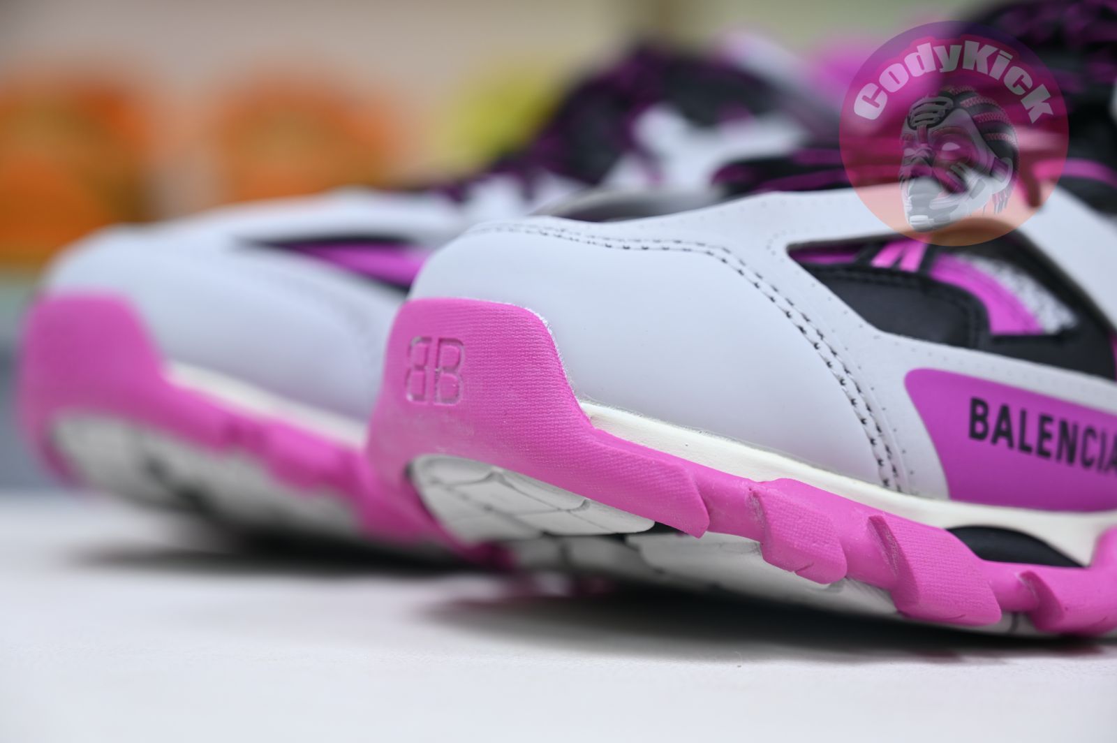 Balenciaga  Track（LED）