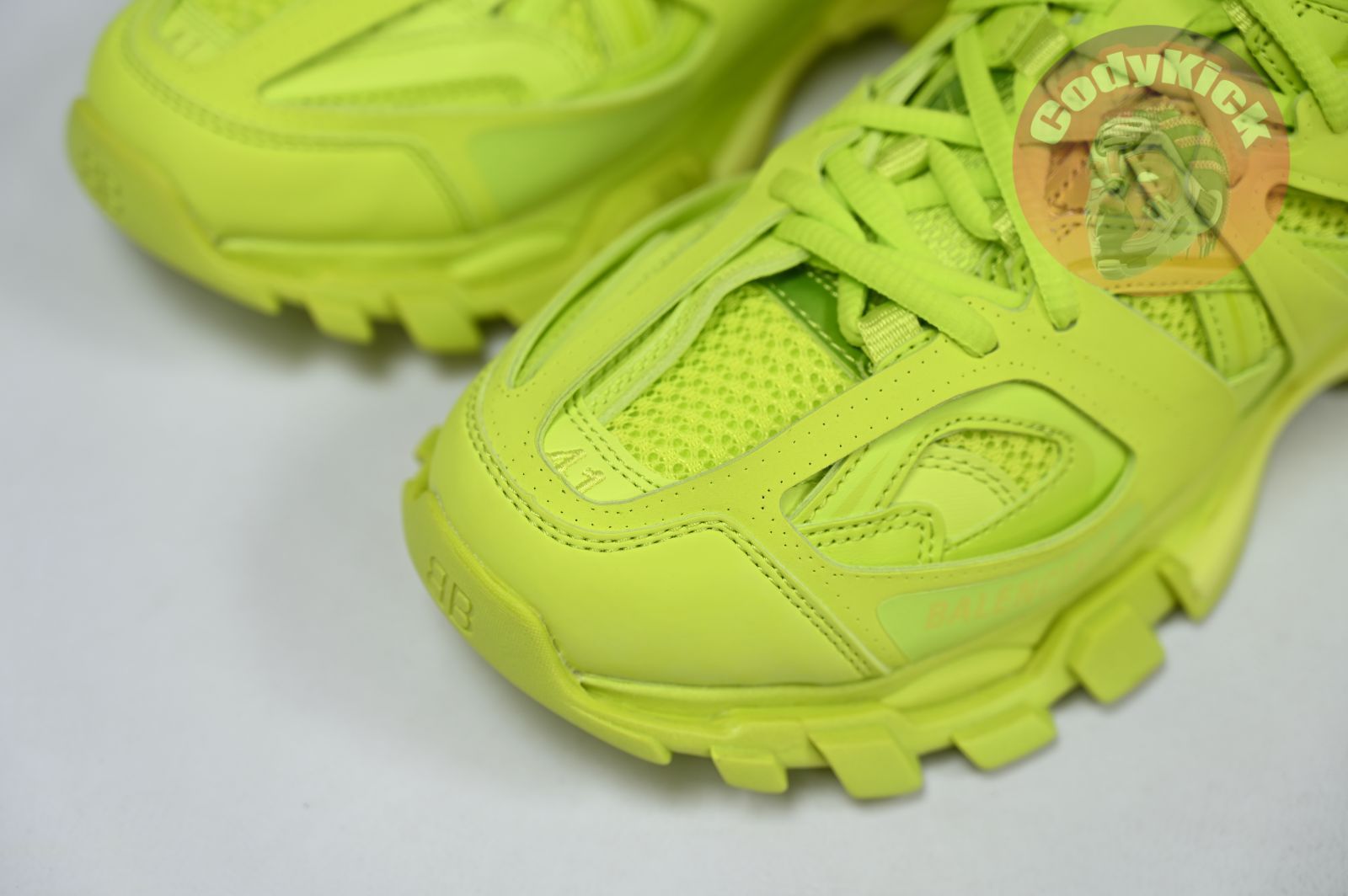 Balenciaga  Track（LED）