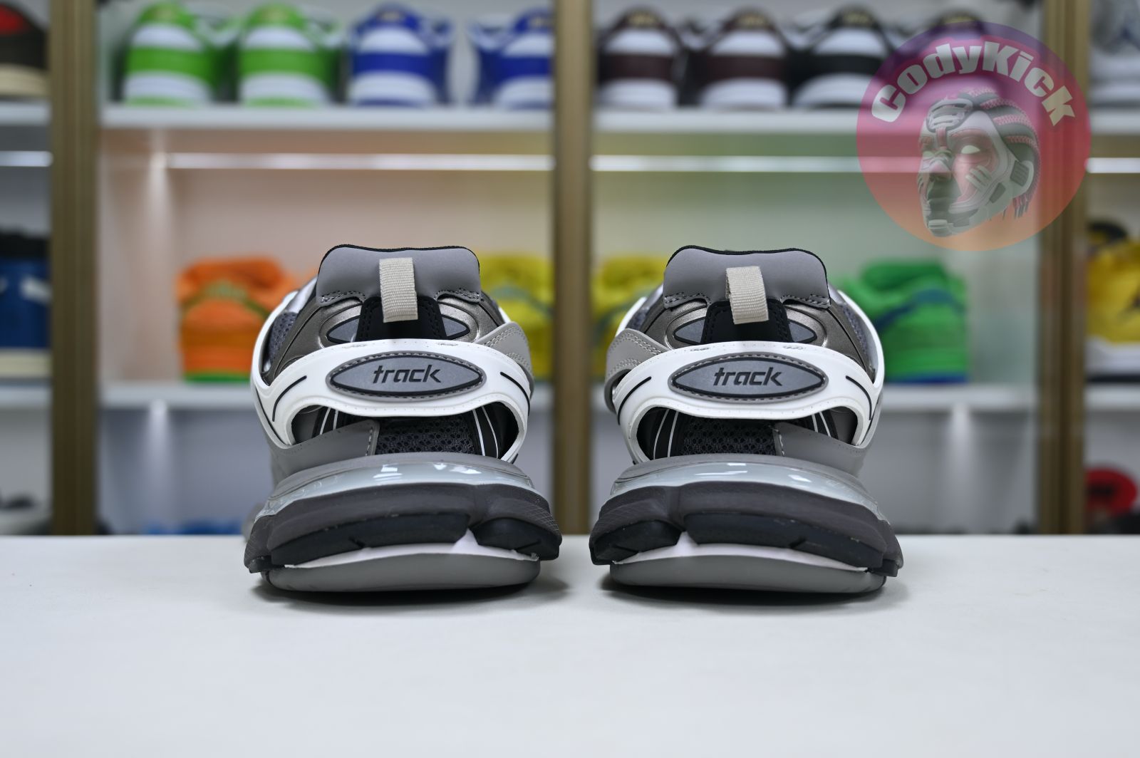 Balenciaga  Track（LED）