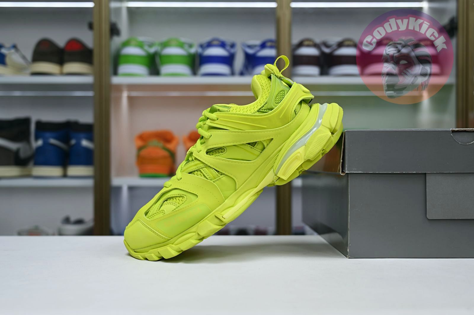 Balenciaga  Track（LED）