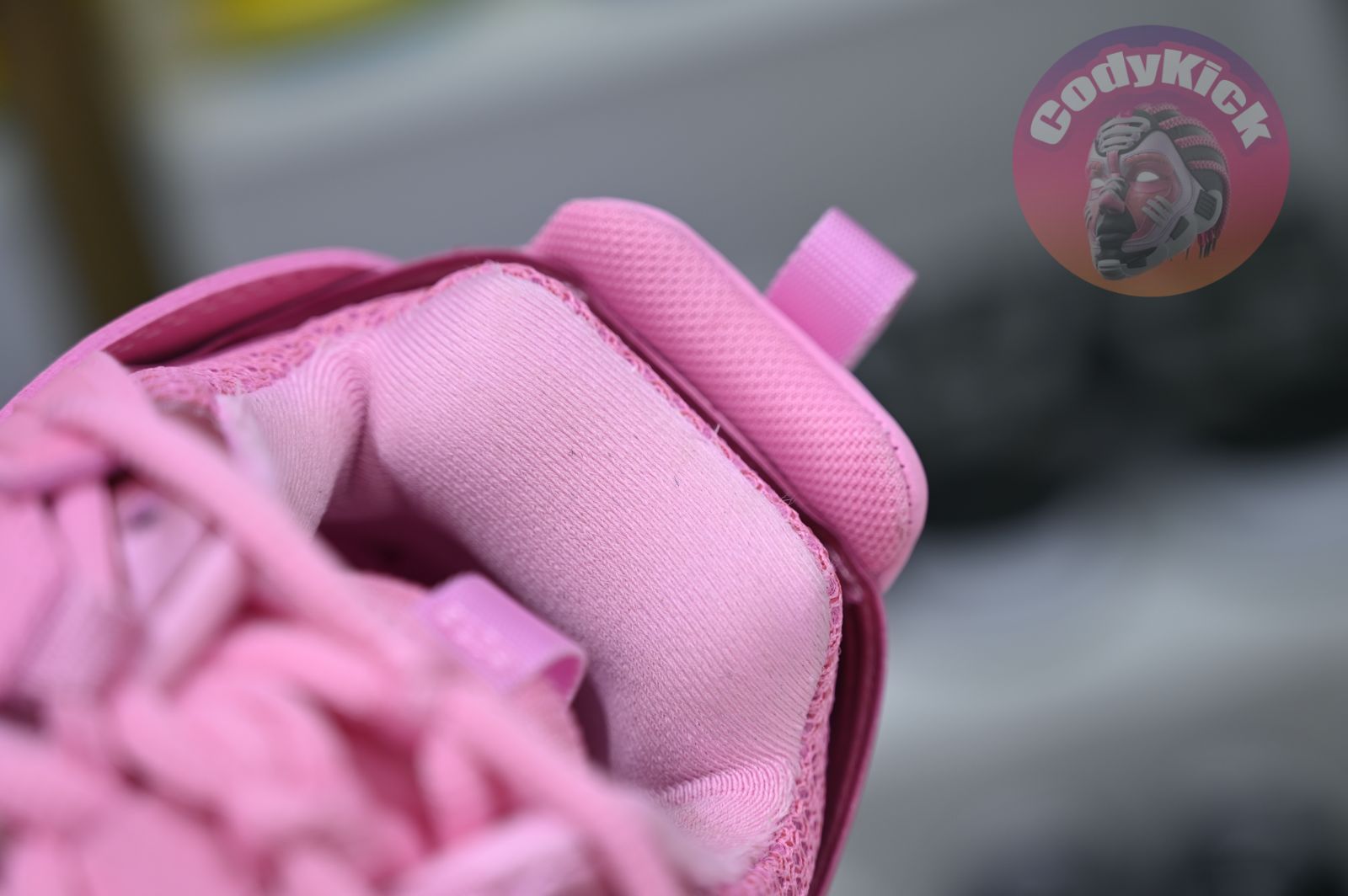 Balenciaga  Track（LED）