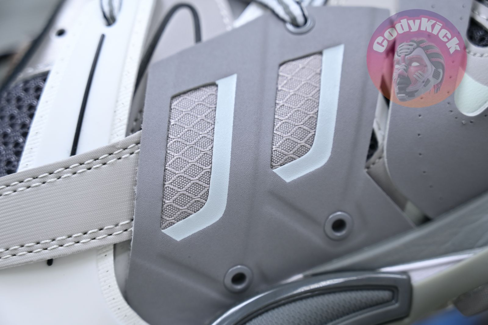 Balenciaga  Track（LED）