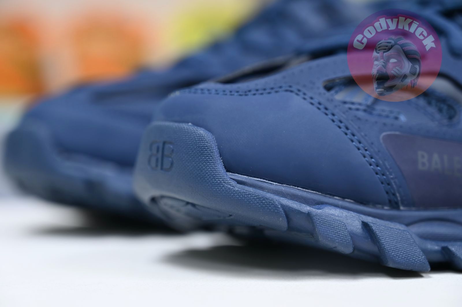 Balenciaga  Track（LED）