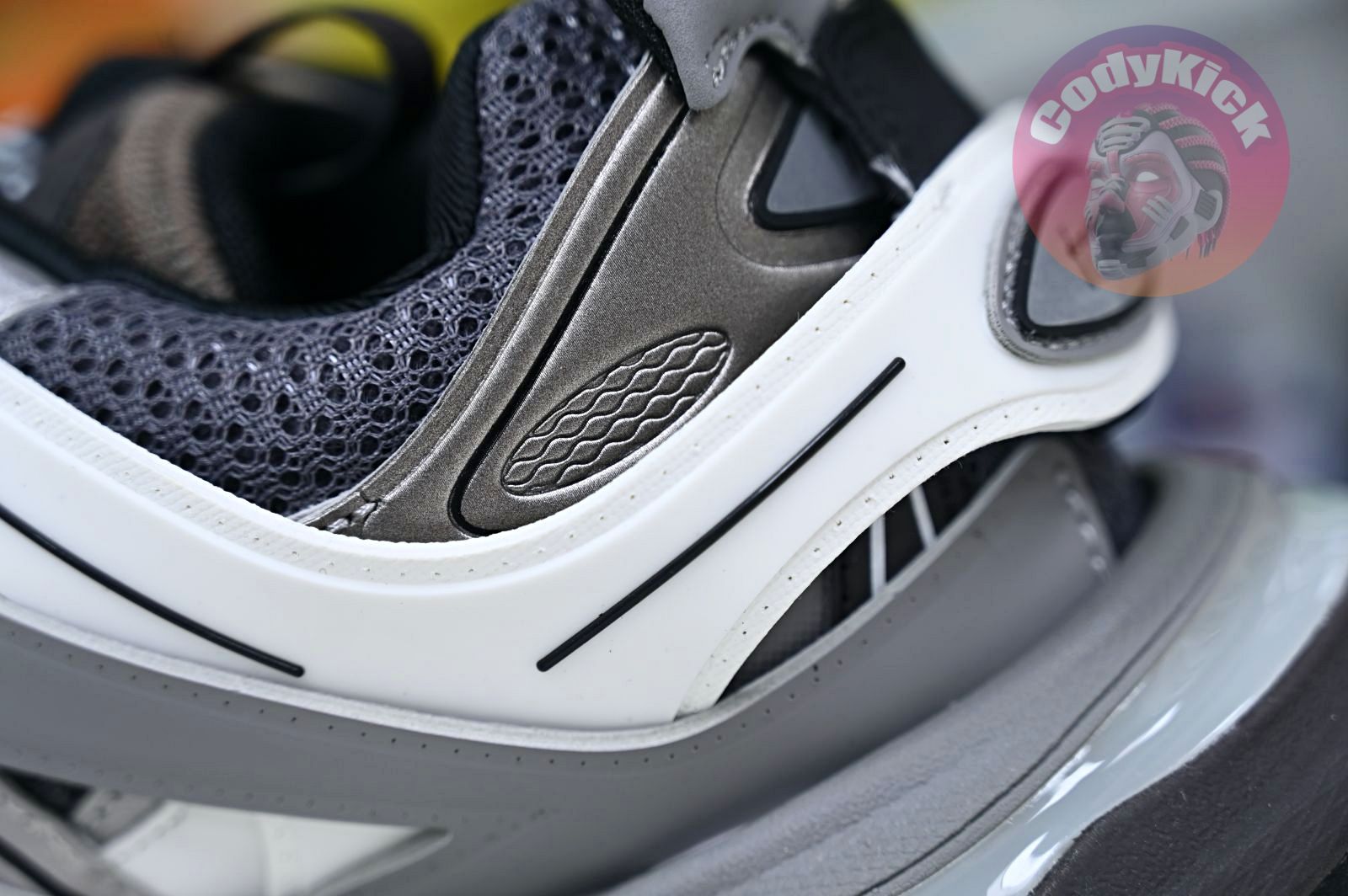 Balenciaga  Track（LED）