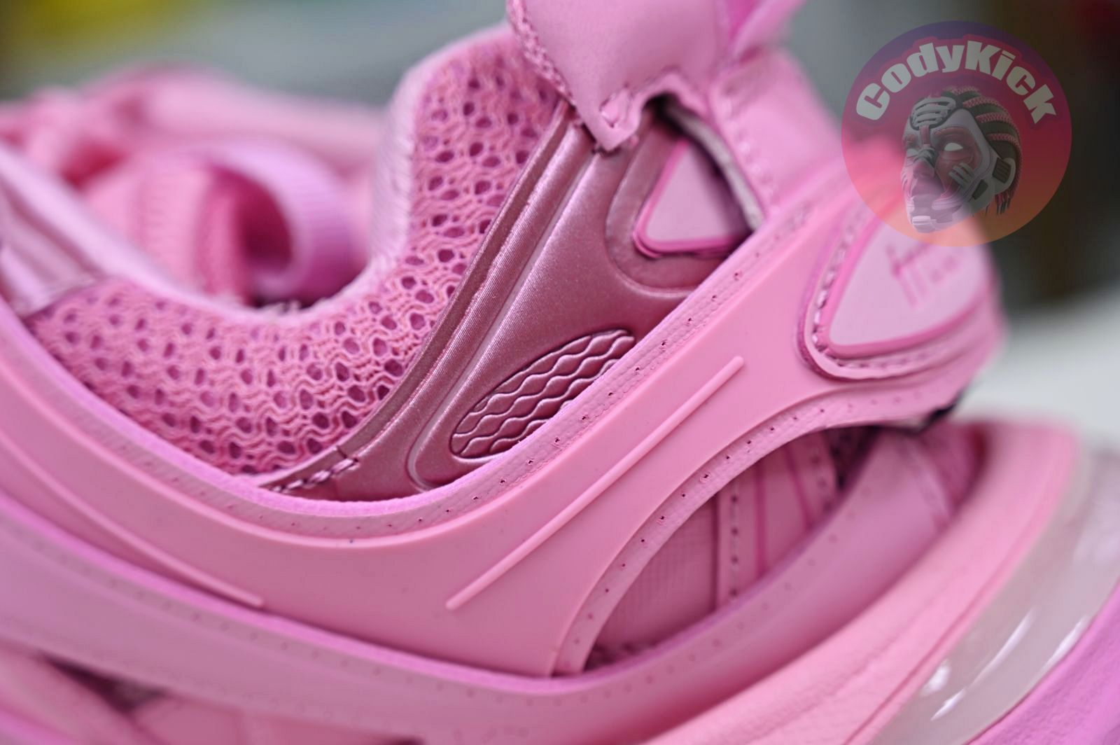 Balenciaga  Track（LED）