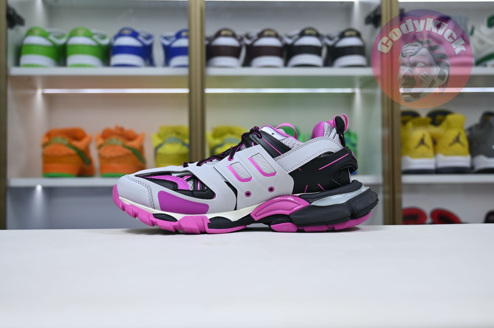 Balenciaga  Track（LED）