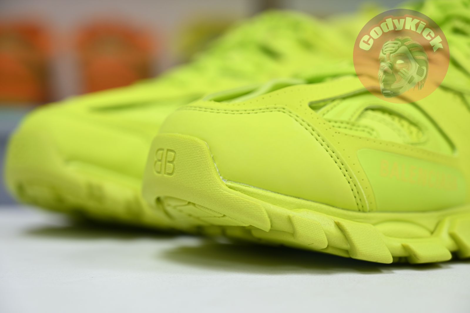 Balenciaga  Track（LED）