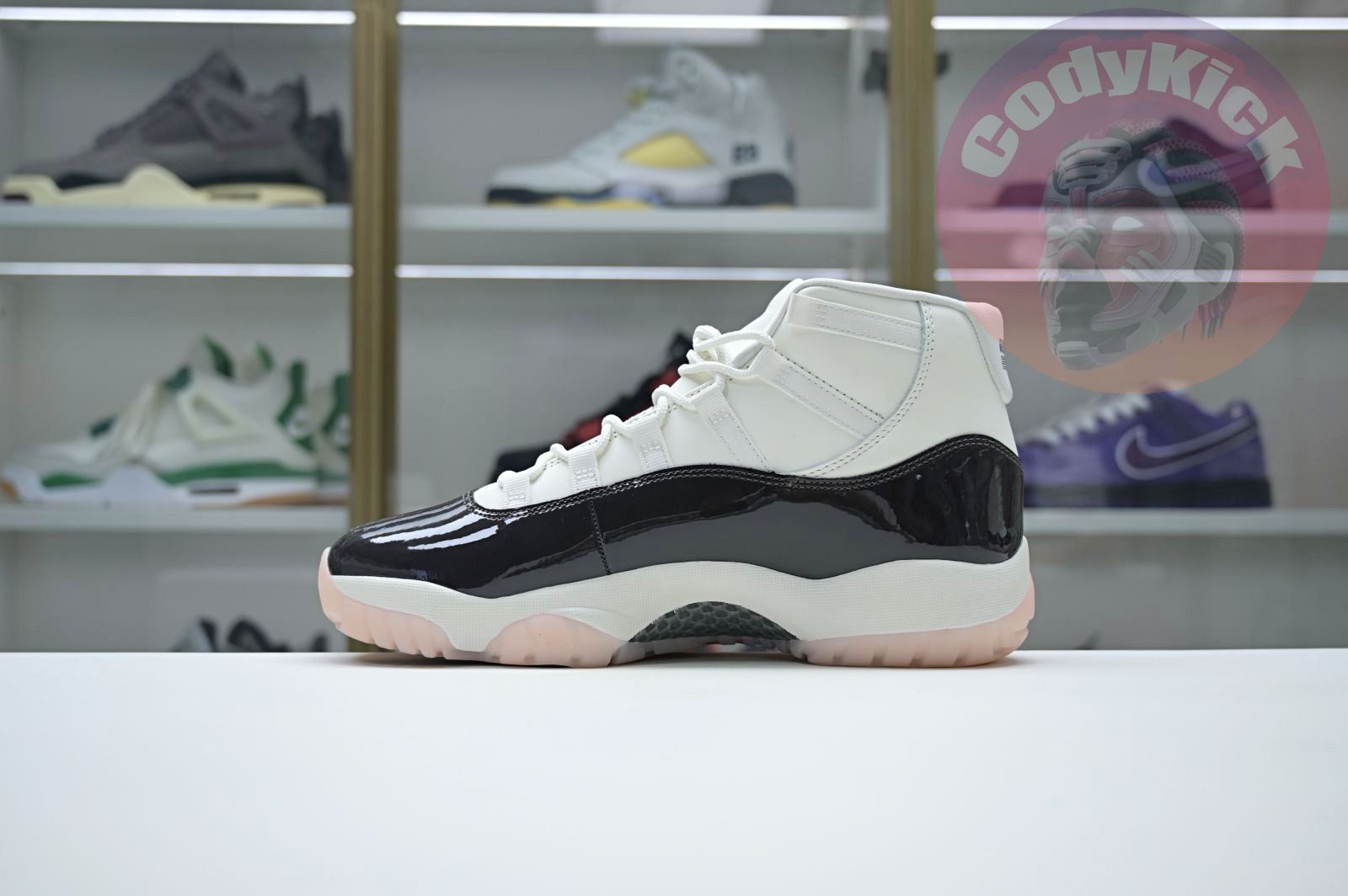 Air Jordan 11