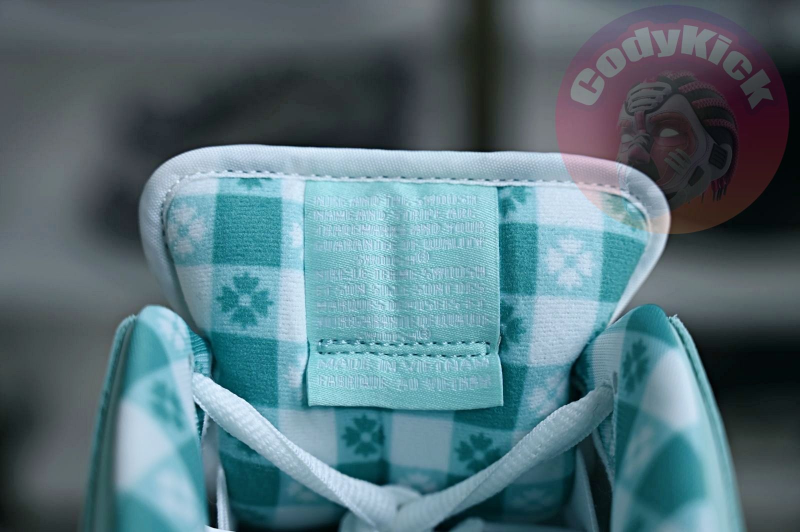 Tiffany Dunk SB
