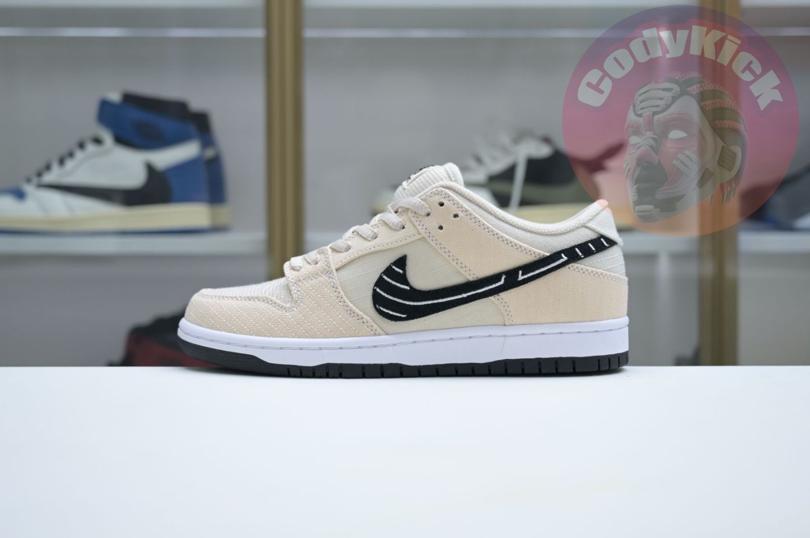 Albino & Preto x Nike Dunk SB Low Pro