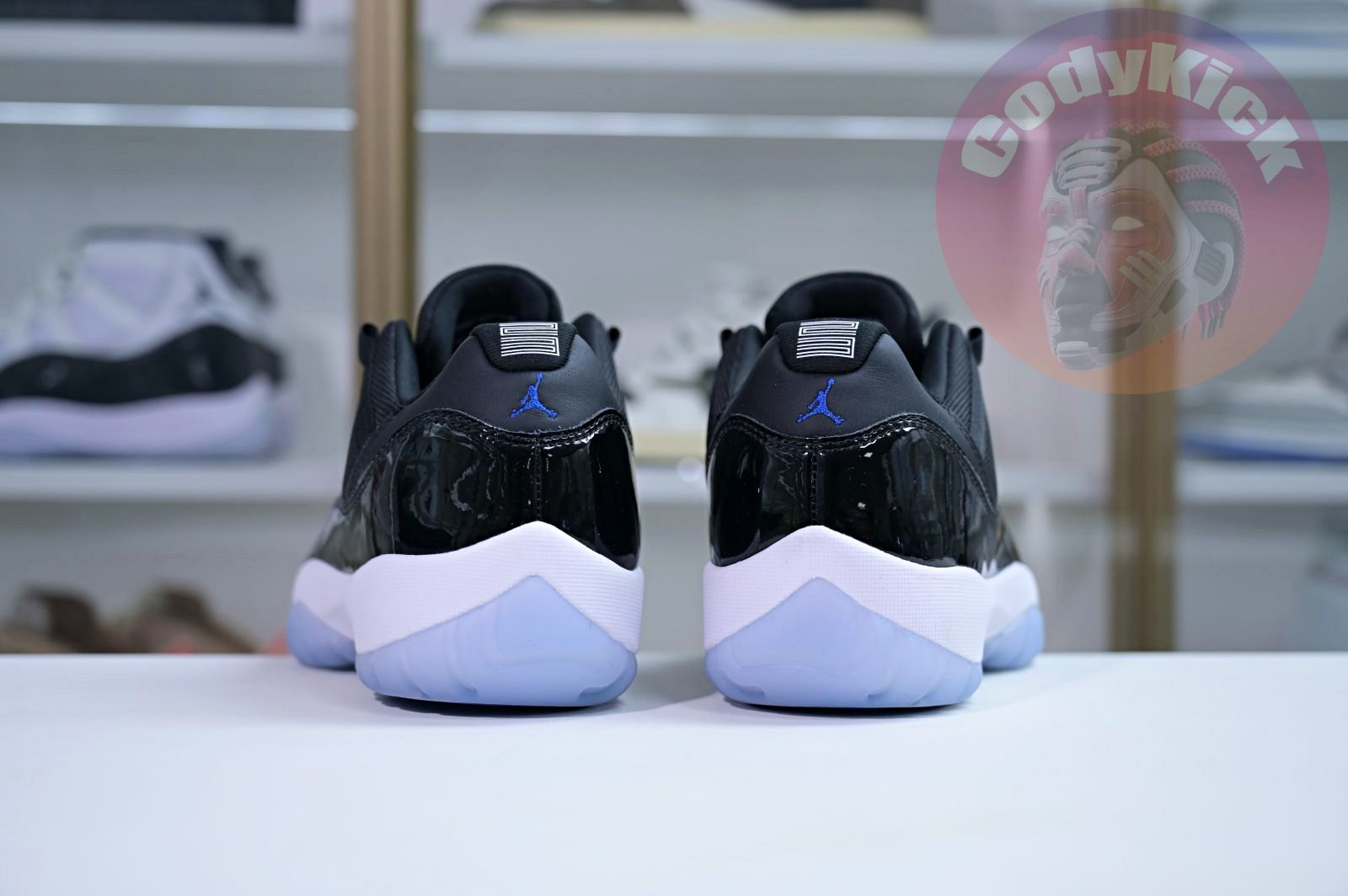 Air Jordan 11 Low