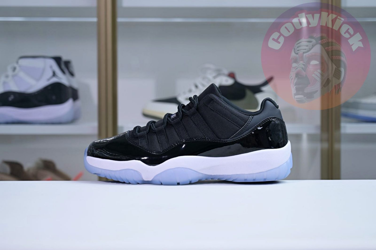 Air Jordan 11 Low