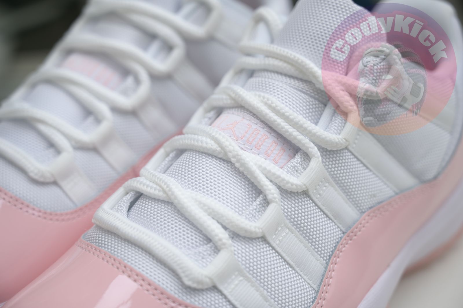 Jordan Air Jordan 11 Low WMNS